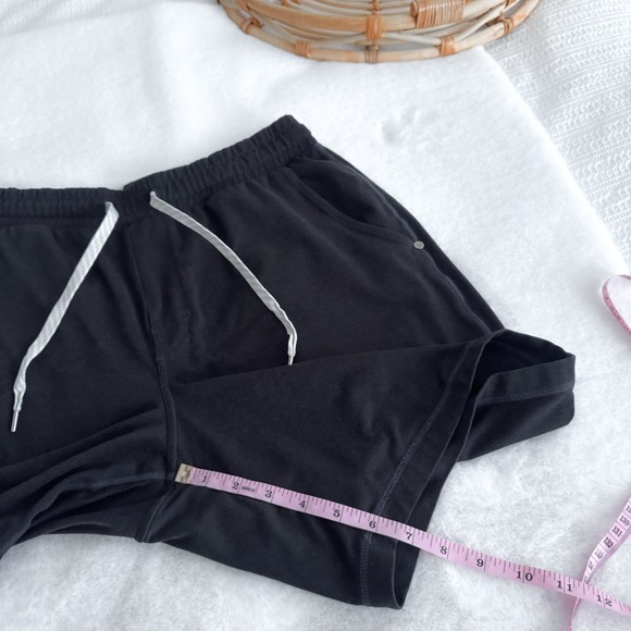 Vuori Ponto Performance Short 7" Dark Gray - Picture 8 of 8